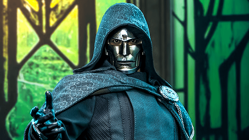 Doctor Doom figurine Avengers: Doomsday.